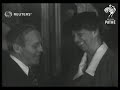 USA: Eleanor Roosevelt buys ticket to help Jewish refugees (1938)