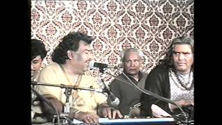 Kisi Ko Kuch Nahin Milta - Sabri Brothers Qawwal & Party - OSA Official HD Video