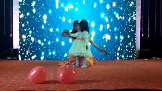 3 year old child dance with her mom