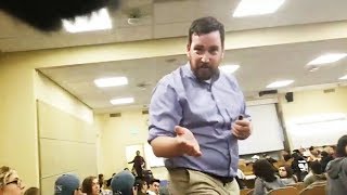 Arab Andy goes into College Lecture Hall