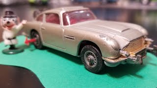 Corgi Toys Diecast James Bond Aston Martin DB 5 no.270