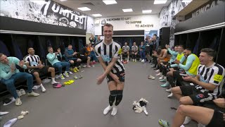 Dan Burn's OUTRAGEOUS dance moves in the Newcastle dressing room 😂🕺
