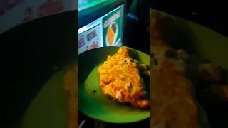 ♥️👌Night street food Egg roastt 15₹ ഒരു മുട്ട പൊരിച്ചത് കഴിക്കാൻ😎👍#shorts #streetfood #eggroast #egg