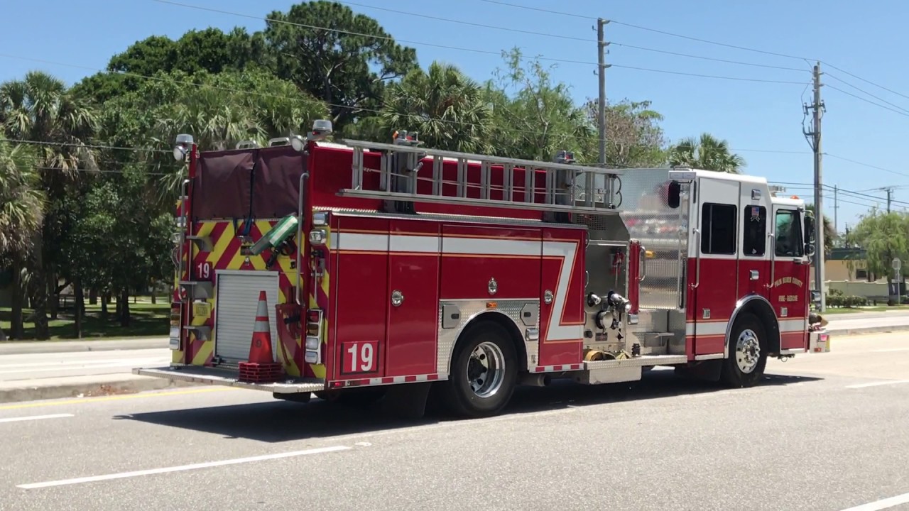 Palm Beach County Fire Rescue Engine 19 & Rescue 19 Responding - YouTube