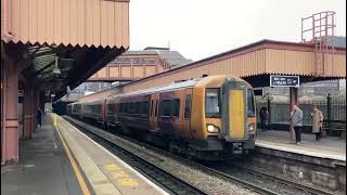 WMR Class 172 'Turbostars' - 172331 and 172006 arriving at Birmingham Moor Street (18/01/25)