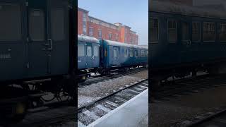 Class 101 / 117 at Loughborough Central station. #trains #railway #class101