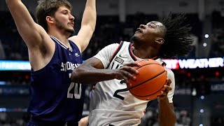 UConn blows out Stonehill College 107-67, Newton leads with 22 points