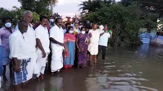 திருவரங்குளம் கேவிஎஸ் நகரில் வெள்ளம் சூழ்ந்த பகுதிகளில் சுற்றுச்சூழல் அமைச்சர் மெய்யநாதன் ஆய்வு