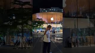 The most beautiful Apple Store I’ve ever seen 🤯