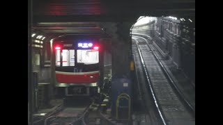 【折り返し列車と北急8000系や10系更新車ACCCチョッパ車など】大阪メトロ御堂筋線・中津駅にて