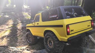 Axial scx10 ii hard body Ford Bronco 1979 first ride. Rc scale track offroad