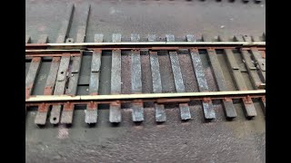 How I do stuff on the K&W Model Railroad - Improved method for weathering track!