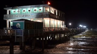 (S3 Ep29) Galveston Fishing Pier, Trying Something New