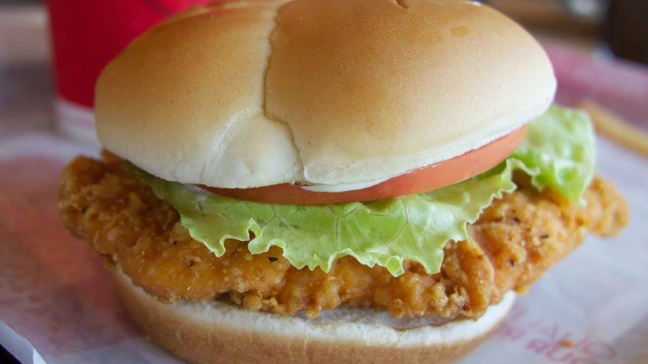 This Is Why Wendy's Spicy Chicken Sandwiches Are So Delicious - YouTube