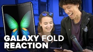 People react to trying the Galaxy Fold