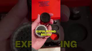 Mickala's Grooming Secrets: A Close Look at FlexSeries™ by Freebird®