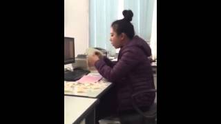 Nếu Em Được Chọn Lựa - Phượng Vũ( Cô gái Hải Phòng vừa ăn vừa hát quá hay)