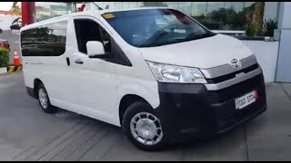 Toyota Hi Ace Commuter deluxe wind shade broken and replacement at toyota shop