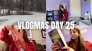 VLOGMAS DAY 25: wrapping presents, Christmas Eve festivities \u0026 plans for the new year!