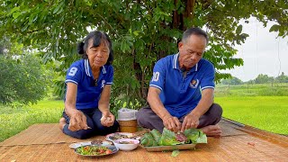 ส้มห่อรสเด็ด แกล้มลูกโดดเผ็ดๆ กินกับตำถั่วแซ่บจ้ำแจ่วปลาร้า