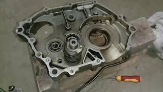 paano magbuo ng makina ng bajaj ct100 (part 1) tutorials about sa transmission/crankshaft