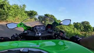 zx6r 2025 dando la vuelta