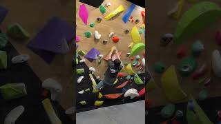 我也不知道怎麼爬，我只知道很用力！ #抱石 #bouldering #climbing #攀岩 #training #dyno