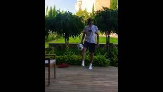 Dimitar Berbatov has still got it amazing first touch and ball control Manchester United Legend Skil