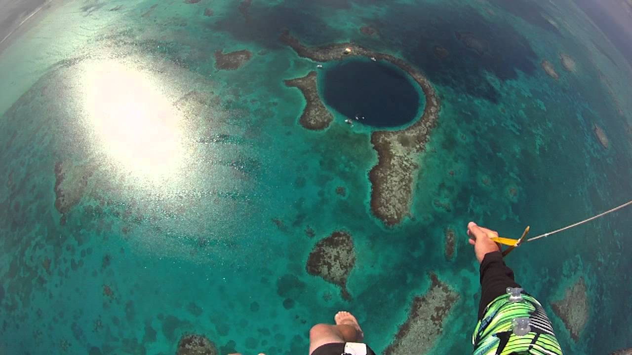 Черные дыры в море