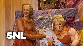 Cold Opening: Lawrence Welk and the Dawn of Autumn - SNL