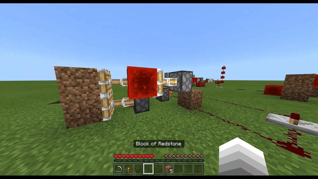 How To Make A 1x2 Piston Door In Minecraft Bedrock - YouTube