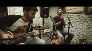 CBF Backyard Sessions: In The Mood duo playing \