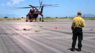 SIKORSKY SKYCRANE LIFT-OFF