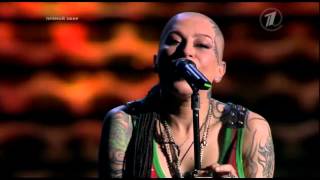 Amazing Woman Nargiz Zakirova sings `Smells like teen spirit` The Voice Russia