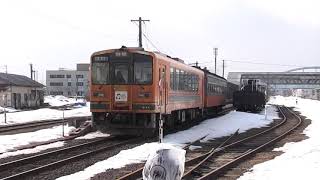 津軽鉄道　津軽中里行き発車【151・ストーブ列車】撮影地：旭町踏切　2019.02.23