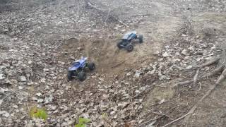 Redcat Crawlers 1:10 Scale Rockslide rs10 vs Everest 10 Hill Climb