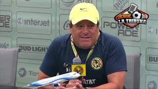 ARREMETE MIGUEL HERRERA CONTRA PAUL DELGADILLO