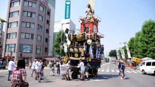 お祭広場で人形を上げた第貳本町区