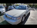 2005 lincoln town car signature