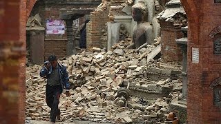 Strong aftershocks add to misery for Nepal quake victims