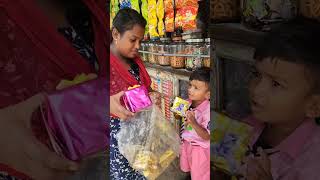 சுஜனா நானும் மட்டும் கிப்ட் வாங்கி இருக்கோம் 👍😜😄🥳🎁🎁#funny #viral #trending #cute #youtubeshorts