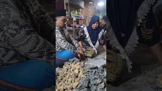 Beginilah Adat diDesa Emak xl kalo ada orang melahirkan