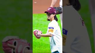 [Fancam] 220723 프로야구 키움 VS 삼성 시구 가수 서기 focus