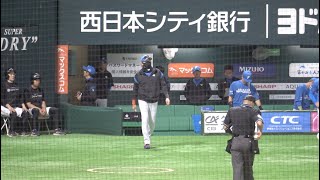 喝!!!新庄監督が2者連続四球を出した瞬間にベンチを飛び出して投手交代を告げる