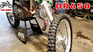 Changing the front tire on a Suzuki DR650 !