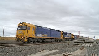 7902V Container Train From Mildura With G525 \u0026 XR557 (1/2/2023) - PoathTV Australian Railways