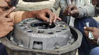 Combine harvester Clutch plate finger settings