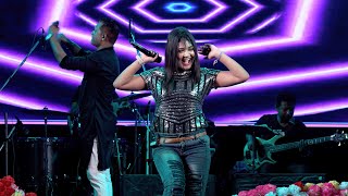 Chikni Chameli - Agneepath | Katrina Kaif, Hrithik Roshan | Shreya Ghoshal | Live Singing - Jinia