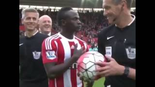 Ref trolls sadio mane after he wants to keep the ball (hat-trick)