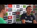 Which West Ham player is ALWAYS On His Phone!  Mark Noble  West Ham Teammates 2.0